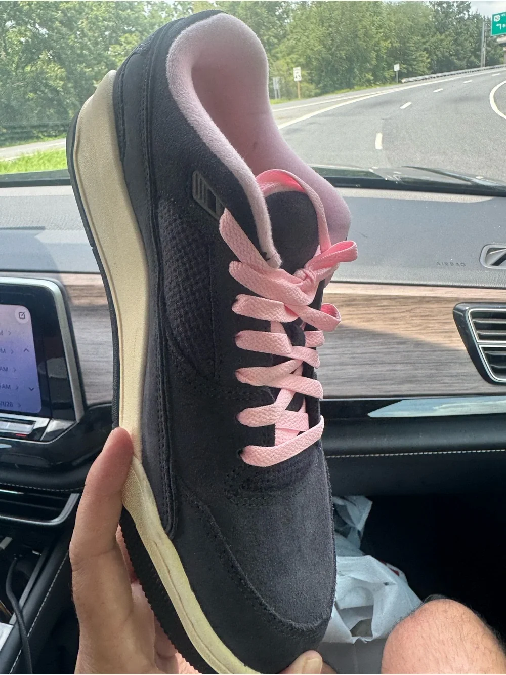 Nike Jordan Flight Court  low-top sneakers in charcoal and pink